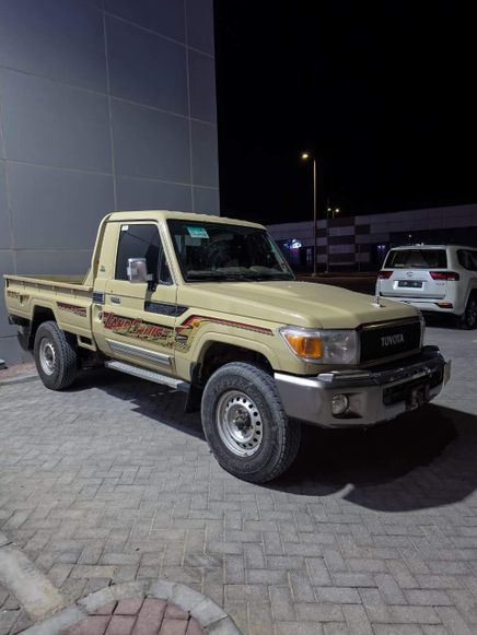 Toyota Land Cruiser 70 Series 70 Series Facelift 1