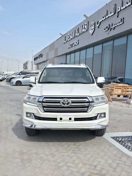 Toyota Land Cruiser 200 Series 200 Series Facelift 2