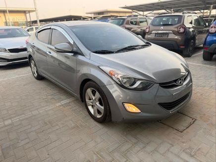 ⁦Hyundai Avante V⁩