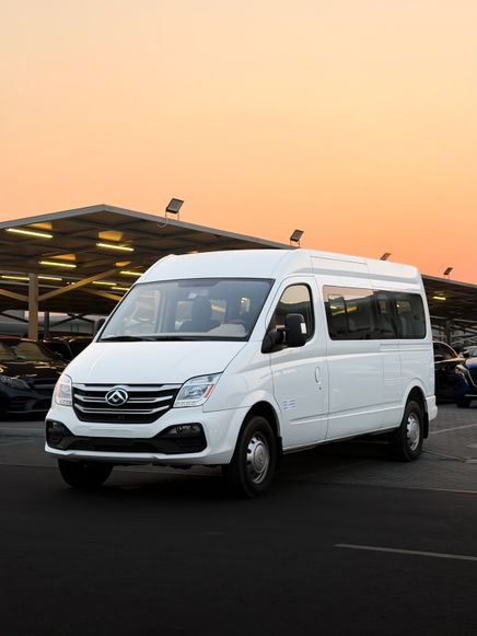 Maxus V70