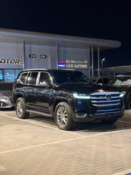 ⁦Toyota Land Cruiser السلسلة 300⁩