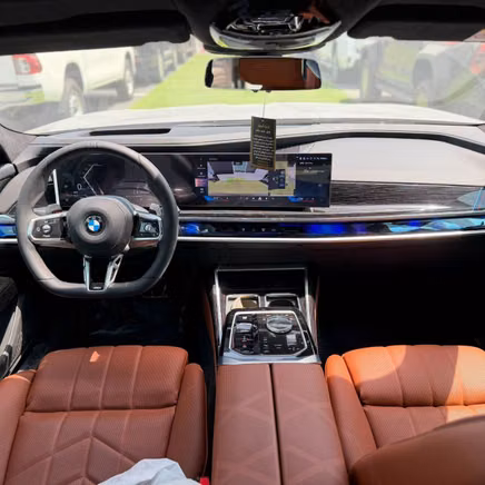 BMW 7 Series سابعاً (G70)