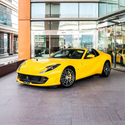 Ferrari 812