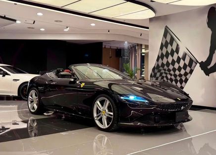 ⁦Ferrari Roma⁩