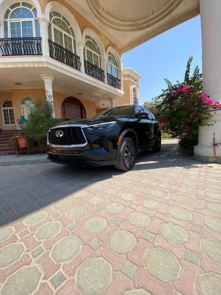 Infiniti QX60 ثانياً