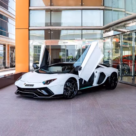 Lamborghini Aventador أنا فيس ليفت