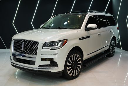 ⁦Lincoln Navigator V⁩