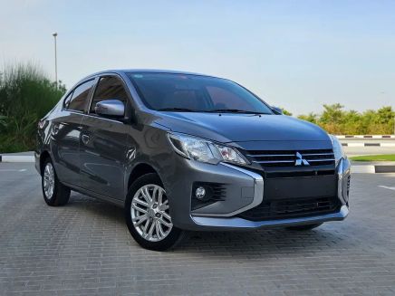 Mitsubishi Attrage أنا فيس ليفت