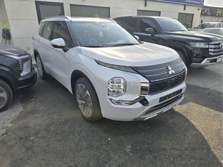 Mitsubishi Outlander IV