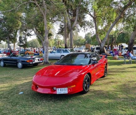 Pontiac Firebird رابعاً