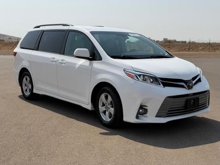 ⁦Toyota Sienna III Facelift 2⁩