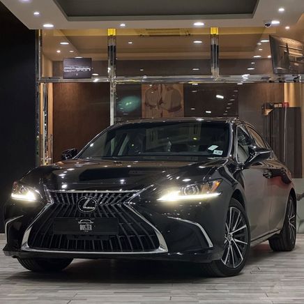 Lexus ES عملية فيس ليفت السابع 2