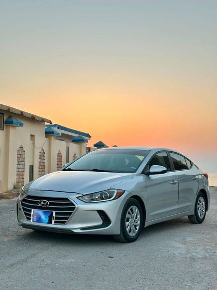 Hyundai Elantra السادس (ميلادي)