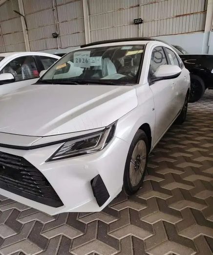 Toyota Yaris IV (AC100)