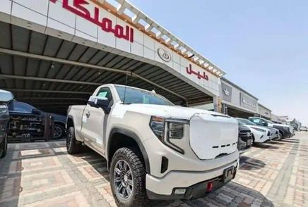 GMC Sierra V (T1XX)