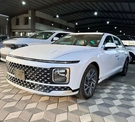 Hyundai Azera الرابع