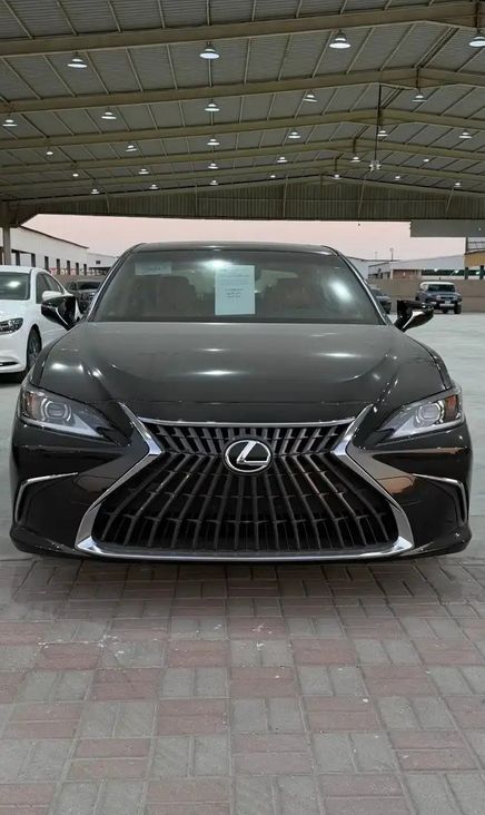 Lexus ES عملية فيس ليفت السابع 2
