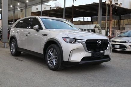 ⁦Mazda CX-90⁩