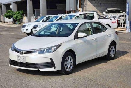 Toyota Corolla XI (E160, E170, E170, E180) فيس ليفت 1