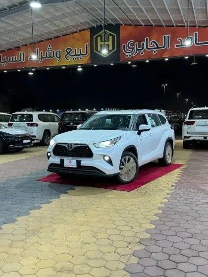 Toyota Highlander IV (U70)