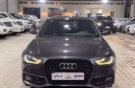 Audi A4 V (B9)