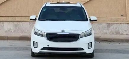 Kia Carnival ثالثاً