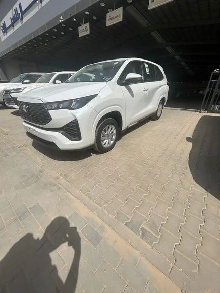 Toyota Innova III