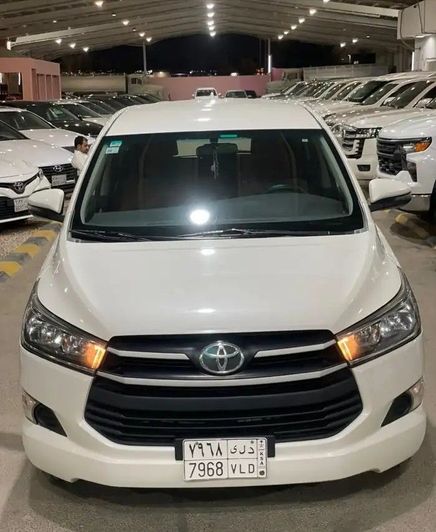 Toyota Innova ثانياً