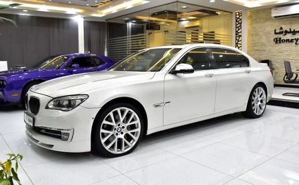 BMW 7 Series V (F01/F02/F04) عملية فيس ليفت V (F01/F02/F04)