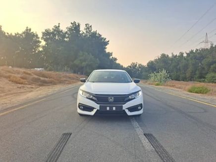 ⁦Honda Civic X⁩