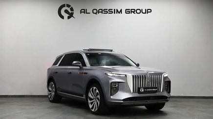 ⁦Hongqi E-HS9⁩