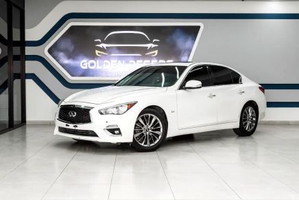 Infiniti Q50 أنا فيس ليفت
