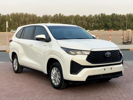 Toyota Innova III
