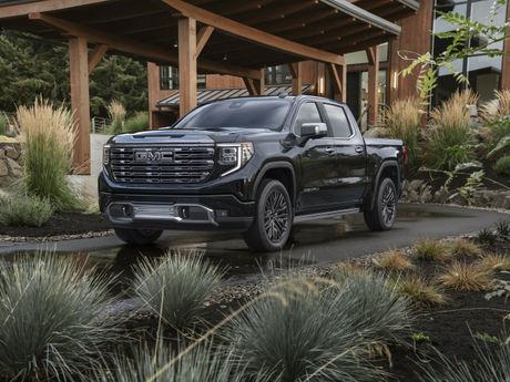 بيك أب بكابينة مزدوجة Crew Cab
