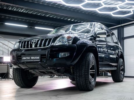 دفع رباعي 5 أبواب Arctic Trucks