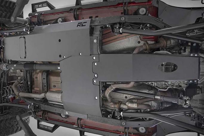 ROU-10616, Rough Country Steel Skid Plates for 2018-2021 WRANGLER - 10616 في الإمارات العربية المتحدة, دبي. Condition - new. Price ⁦1,910 AED⁩. Photo, seller contacts | AUTO.AE