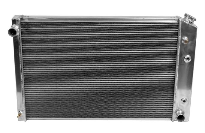 SUM-384030, Summit Racing™ Performance Fit Aluminum Radiator for 1973-1991 Chevy/GMC C/K Series Trucks, Blazer, Jimmy в ОАЭ, Дубай. Состояние - новое. Цена ⁦1 940 AED⁩. Фото, контакты продавца | AUTO.AE