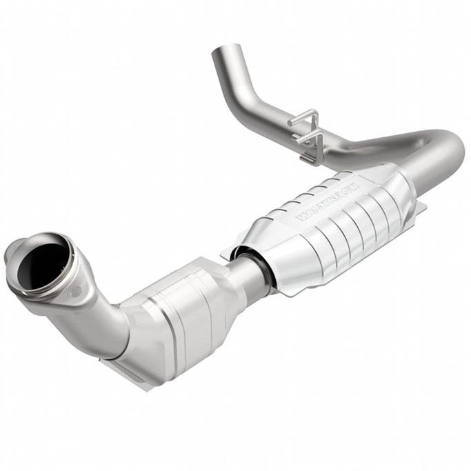 447117, MAGNAFLOW 447117 Catalytic Converter Direct-Fit California Grade for FORD Expedition 1999-2000 in UAE, Dubai. Condition - new. Price ⁦6,220 AED⁩. Photo, seller contacts | AUTO.AE