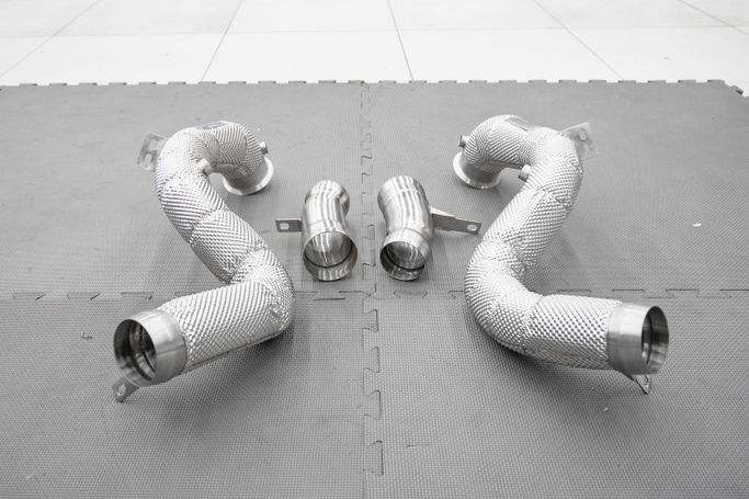 DZMR-W222-HS Heatshield Downpipe for Mercedes-AMG S63 (W222)  في الإمارات العربية المتحدة, دبي. Condition - new. Price ⁦7,200 AED⁩. Photo, seller contacts | AUTO.AE