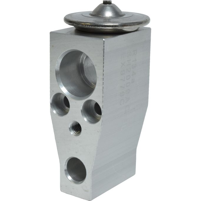 UAC-EX9779C, Universal Air Conditioner Air Conditioning Expansion Valves for 2011-2024 LEAF, 2013-2019 SENTRA - EX 9779C في الإمارات العربية المتحدة, دبي. Condition - new. Price 100 AED. Photo, seller contacts | AUTO.AE