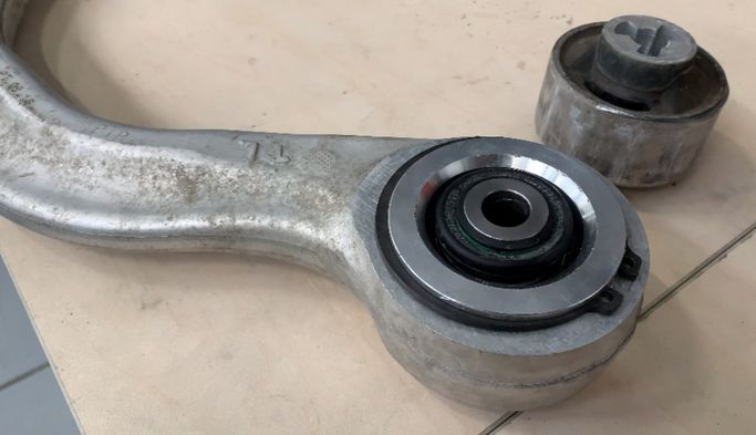 UP-M3MY-355-1.1, UNPLUGGED PERFORMANCE UP-M3MY-355-1.1 Front Lower Control Arm Bushing Set, Sealed Uniball Spherical for TESLA 3 в ОАЭ, Дубай. Состояние - новое. Цена 2 060 AED. Фото, контакты продавца | AUTO.AE