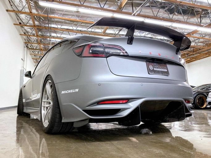 UP-M3-304-4.1, UNPLUGGED PERFORMANCE UP-M3-304-4.1 Ascension Rear Bumper - Optional Ascension-R Rear Diffuser Fins, Dry Carbon Gloss Clear for TESLA Model 3 in UAE, Dubai. Condition - new. Price ⁦4,770 AED⁩. Photo, seller contacts | AUTO.AE