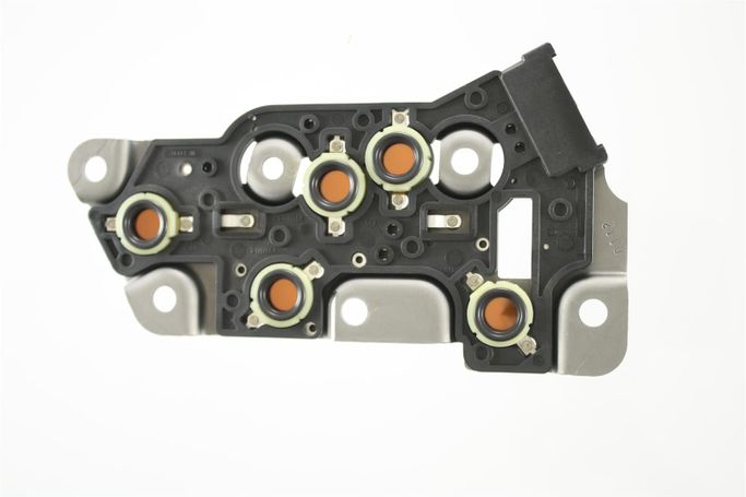 PIO-772014, Pioneer Electrical Switches 772014 в ОАЭ, Дубай. Состояние - новое. Цена ⁦330 AED⁩. Фото, контакты продавца | AUTO.AE