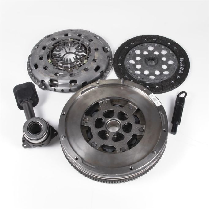LUK-07-175, LuK Clutch Kits for 2002-2004 FOCUS - 6000162000 في الإمارات العربية المتحدة, دبي. Condition - new. Price ⁦2,780 AED⁩. Photo, seller contacts | AUTO.AE
