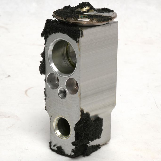 UAC-EX10826C, Universal Air Conditioner Inc. Air Conditioning System Expansion Valves EX 10826C في الإمارات العربية المتحدة, دبي. Condition - new. Price 100 AED. Photo, seller contacts | AUTO.AE