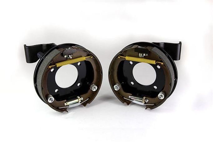 WIL-249977413680, Wilwood Drum Brake Backing Plates 249-9774/13680 في الإمارات العربية المتحدة, دبي. Condition - new. Price ⁦1,860 AED⁩. Photo, seller contacts | AUTO.AE