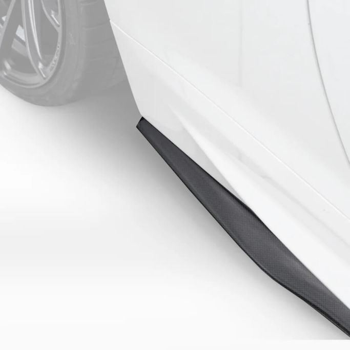 6002BMV, VORSTEINER 6002BMV Side Blades VRS (Gloss Carbon) for BMW M6 (F12) 2012-2015 in UAE, Dubai. Condition - new. Price ⁦11,290 AED⁩. Photo, seller contacts | AUTO.AE