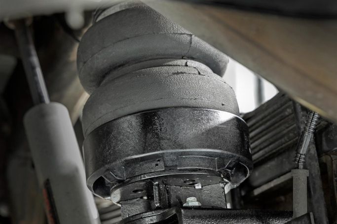 ROU-10019, Rough Country Air Spring Cradle Kits 10019 в ОАЭ, Дубай. Состояние - новое. Цена ⁦200 AED⁩. Фото, контакты продавца | AUTO.AE