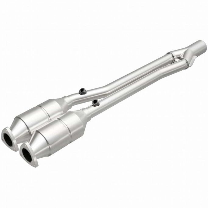 49013, MAGNAFLOW 49013 Catalytic Converter Direct-Fit OEM Grade for VW Golf R32 (Mk5) / AUDI TT Quattro في الإمارات العربية المتحدة, دبي. Condition - new. Price ⁦3,290 AED⁩. Photo, seller contacts | AUTO.AE