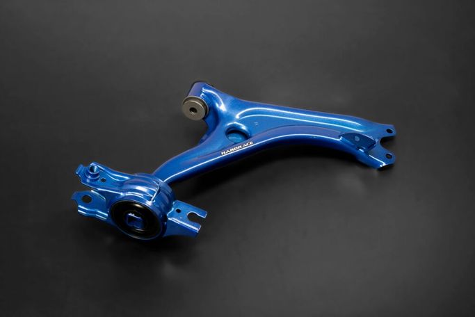 Q1318, HARDRACE Q1318 Front lower arm (harden rubber) - 2pcs/set for HONDA Civic 2021+ in UAE, Dubai. Condition - new. Price 3,330 AED. Photo, seller contacts | AUTO.AE